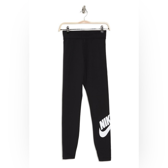 NWOT Nike Essential Leggings - Picture 3 of 4